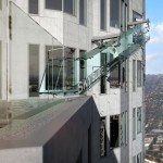 skyslide-los-angeles-us-bank-tower_dezeen_1568_0