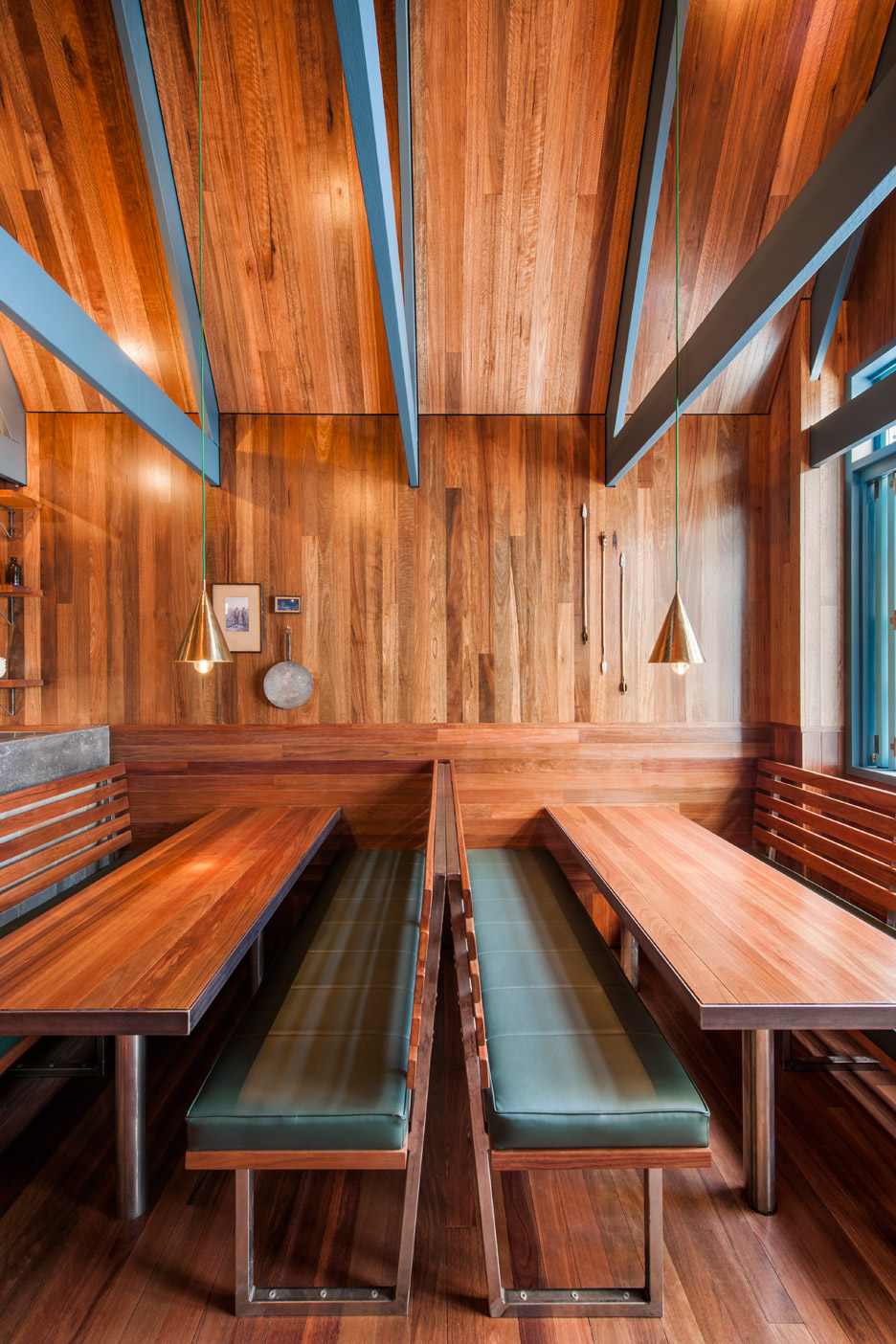 pink-moon-saloon-adelaide-australia-sans-arc-restaurant-bar-kitchen-timber-small_dezeen_dezeen_936_2