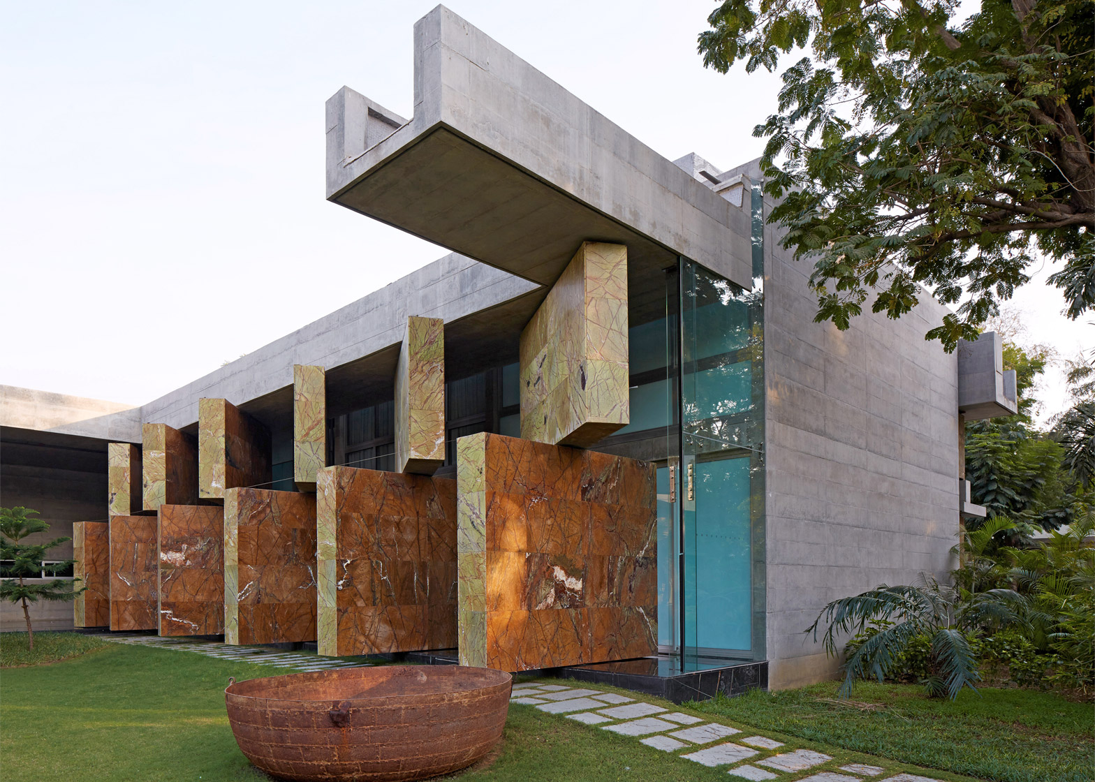 moving-lanscapes-matharoo-associates-architecture-ahmedabad-india_dezeen_1568_3