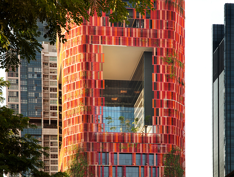 WOHA-oasia-hotel-downtown-singapore-designboom-09