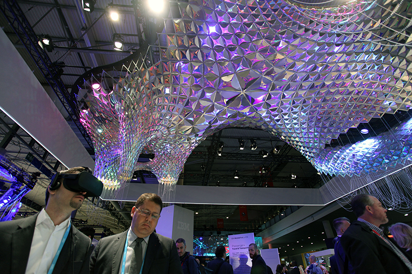 softlab-ibm-watson-mobile-world-congress-designboom-03