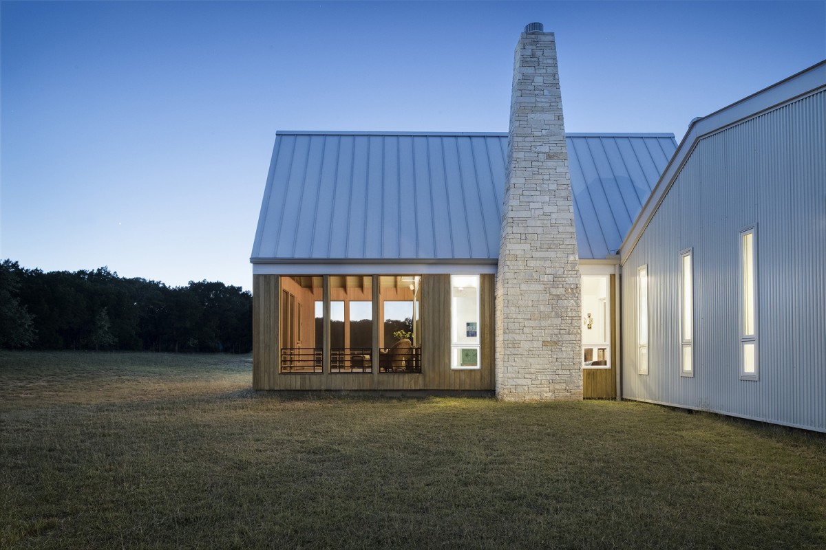 11_Hill_Country_House