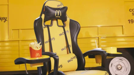 mcdonalds-gaming-chair-mccrispy_dezeen_2364_col_1