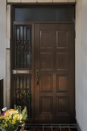 japanese-house-entrance